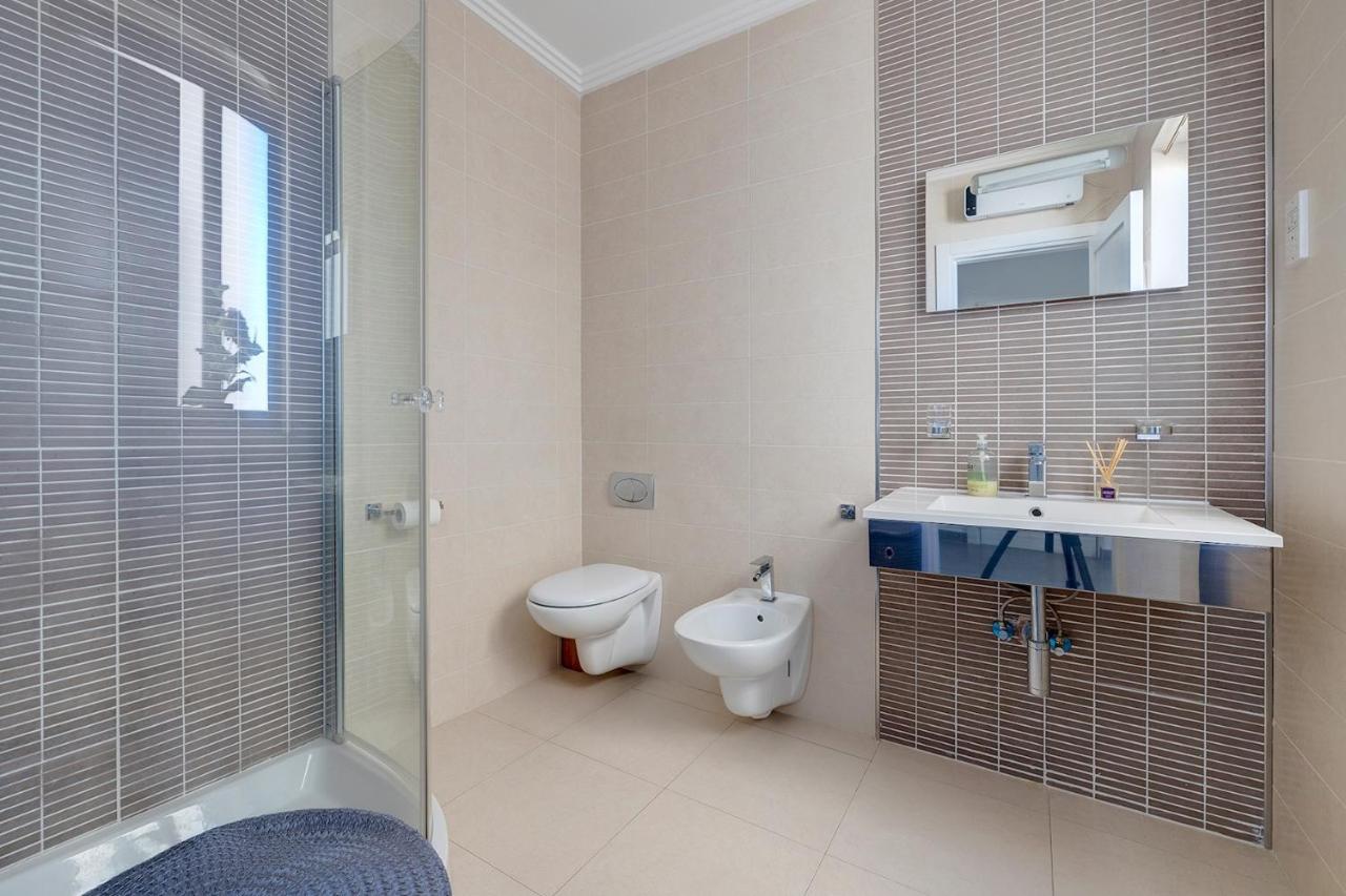 Perfect Location Idyllic 2Br Apartment Sliema Extérieur photo